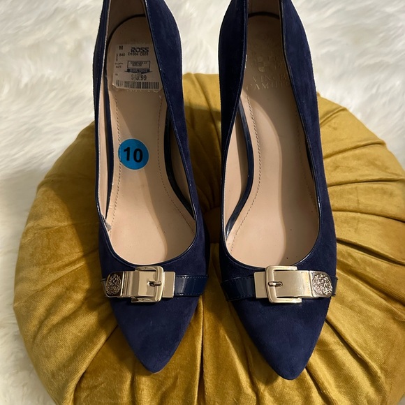 Navy Pumps - Picture 8 of 8
